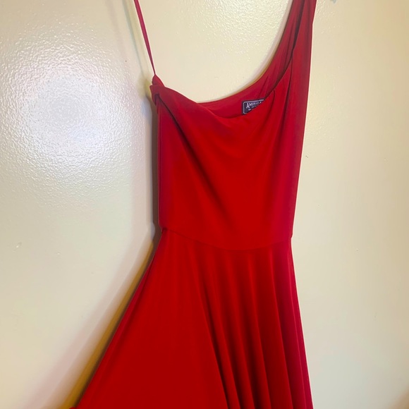 Red Dress - Picture 1 of 2